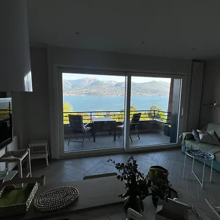 New Cozy With Lakeview Cerro (Laveno-Mombello)