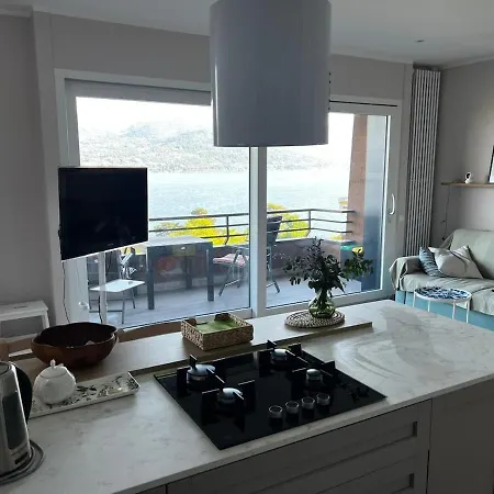 דירה New Cozy With Lakeview Cerro (Laveno-Mombello)