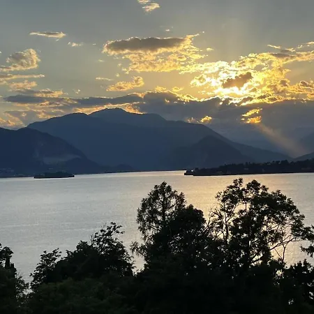 New Cozy With Lakeview Cerro (Laveno-Mombello)