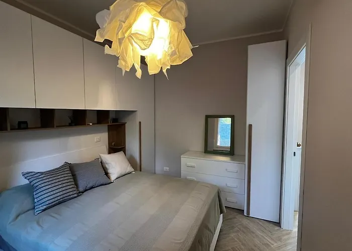 New Cozy With Lakeview Apartament