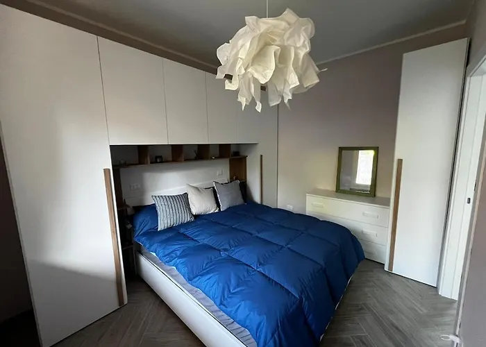 New Cozy With Lakeview Cerro (Laveno-Mombello)