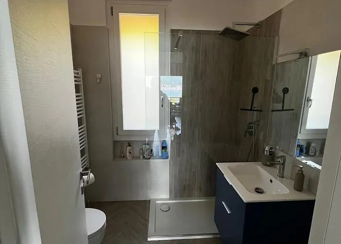 New Cozy With Lakeview *