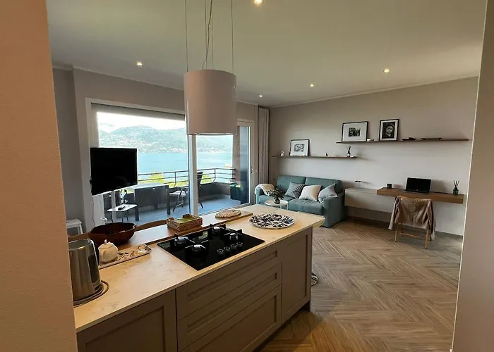 New Cozy With Lakeview *